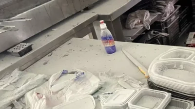 Antalya'nın Gazipaşa ilçesinde bir kasap dükkanında meydana gelen baca yangını,