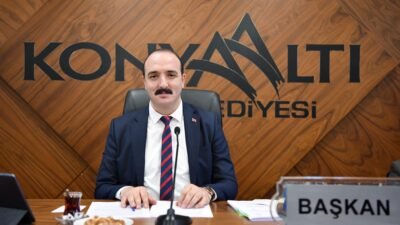 Konyaaltı Belediye Meclisi, yılın son meclis toplantısını Başkan Cem Kotan