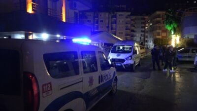 Alanya’da gece saatlerinde kimliğini henüz belli olmayan bir kişi motosiklet