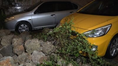 Alanya’da akşam saatlerinde başlayan sağanak yağış hayatı olumusuz etkilerken, site