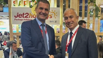 WTM Londra Turizm Fuarı’nda Alanya Belediye Başkanı ve ALTAV Yönetim