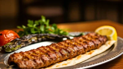 Antalya’da faaliyet gösteren bir otelin Adana kebabında kanatlı eti kullandığı