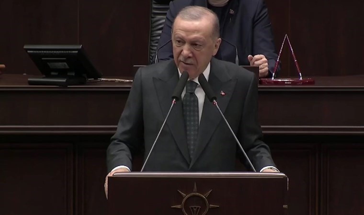 Partisinin grup toplantısında konuşan AKP'li Cumhurbaşkanı Recep Tayyip Erdoğan, Suriye'de