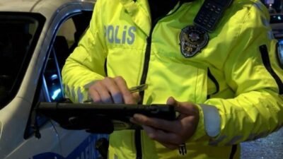 Kimlikleri belirlenen 10 sürücüye 287 bin 170 lira ceza kesen