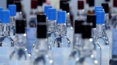 Denizli'de sahte içki operasyonunda 2 ton etil alkol ele geçirildi,