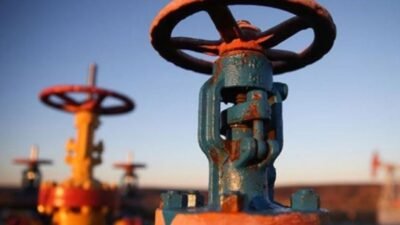 Brend petrolde düşüş devam ediyor. ABD Başkanı Donald Trump'ın ticaret