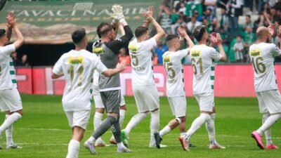 Bursa'da Bugün yazarı Çetin Sabırlı, Bursaspor’un Elazığ FK’yı yendiği maç