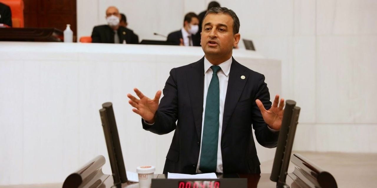 "İktidarın propaganda aygıtı" eleştirileriyle sık sık eleştiri konusu olan TRT'ye