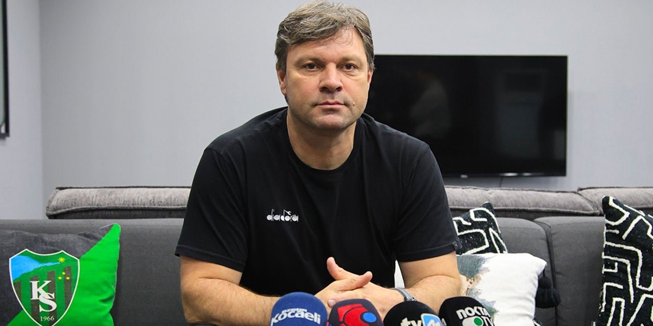 Ertuğrul Sağlam, Kocaelispor'daki görevinden ayrıldığını duyurduğunda, takım ligde 2. sırada