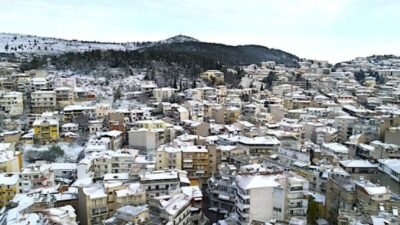 Yunanistan'da nisan ayı için "olağan dışı" kabul edilen soğuk hava