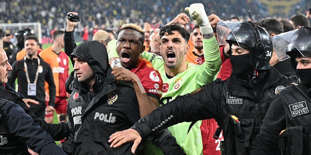Sezon başında sürpriz bir şekilde İtalya'nın Napoli takımından kiralanan Osimhen,
