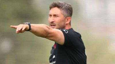 Türkiye U19 Milli Takım Teknik Direktörü Sabri Sarıoğlu, hakkında çıkan