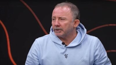 Fenerbahçe'nin Trabzonspor'u 4-1 yendiği maçı değerlendiren Sergen Yalçın, Süper Lig'deki