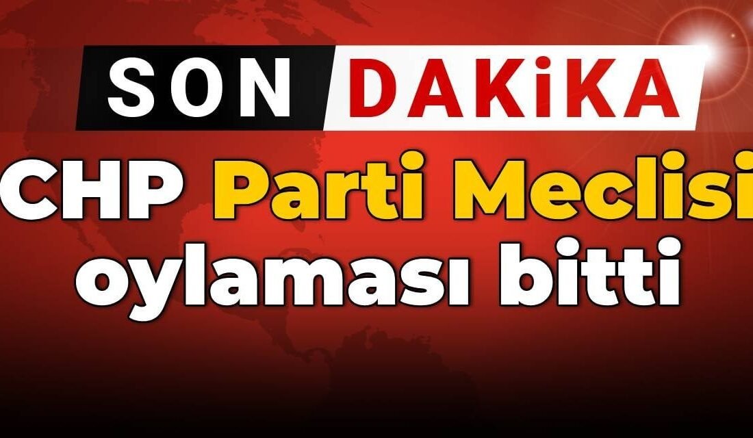 CHP lideri Özgür Özel, Ankara'da düzenlenen 21. Olağanüstü Kurultayı'nda 1276