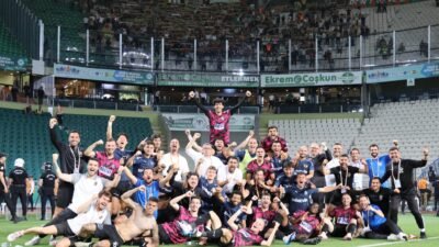 Alanyaspor ligde kaldı! Süper Lig’in 37. haftasında Alanyaspor deplasmanda karşılaştığı Konyaspor’u 2-1 mağlup