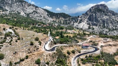 ntalya- Isparta’yı bağlayan yol sathi asfaltla kaplanıyor Antalya Büyükşehir Belediyesi,