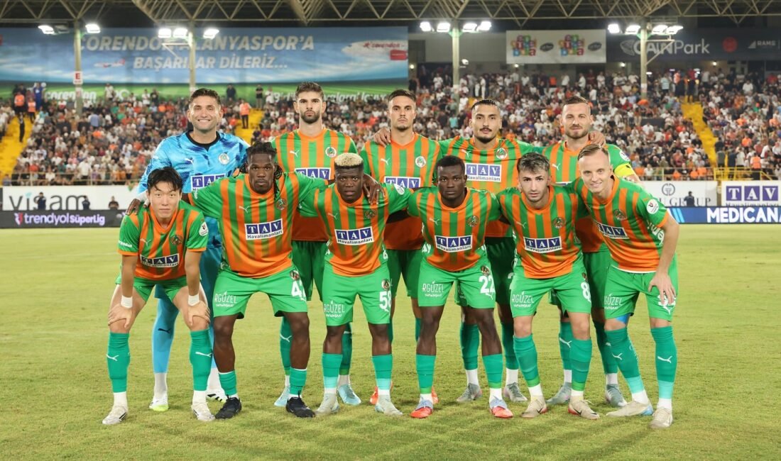 Kentimizin gururu Alanyaspor’umuz. Terinin son damlasına kadar oynadık. Bütün ekip