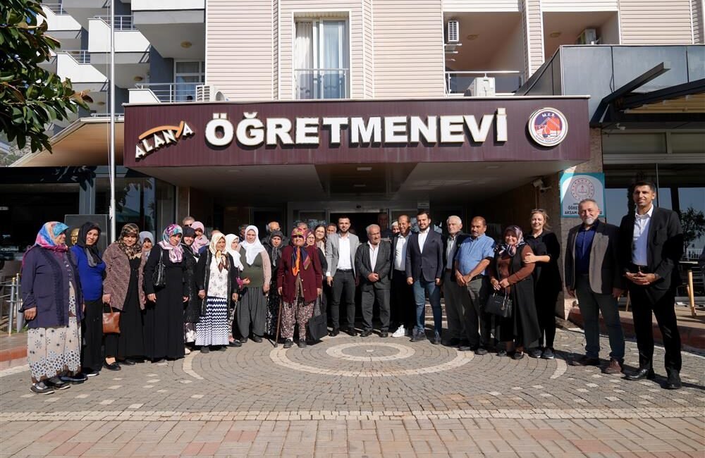 Alanya Belediyesi tarafından düzenlenen Yaşlılara Yönelik Kale Gezileri projesinde yeni