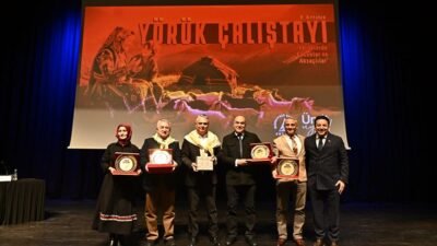 Antalya Muratpaşa Belediyesi tarafından geleneksel hale getirilen Yörük Çalıştayı’nın 8’incisi,