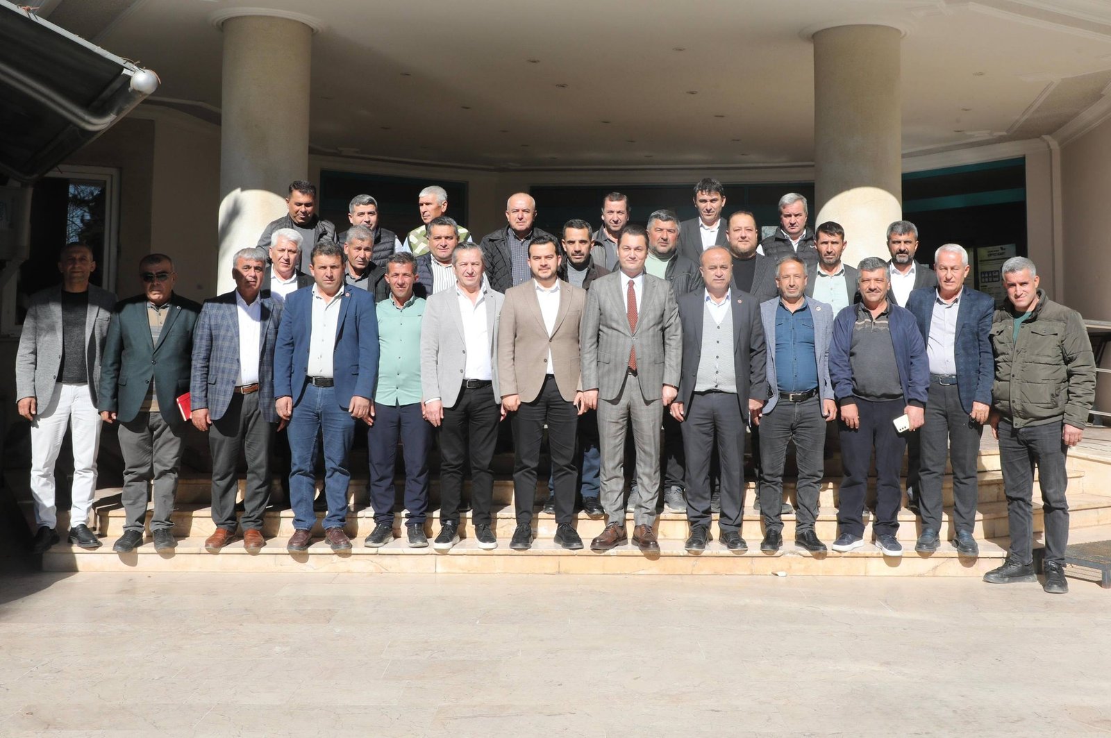 Ziyarette; Alanya Belediye Başkan Yardımcısı Nazmi Zavlak, Dernek Başkanı Rüştü