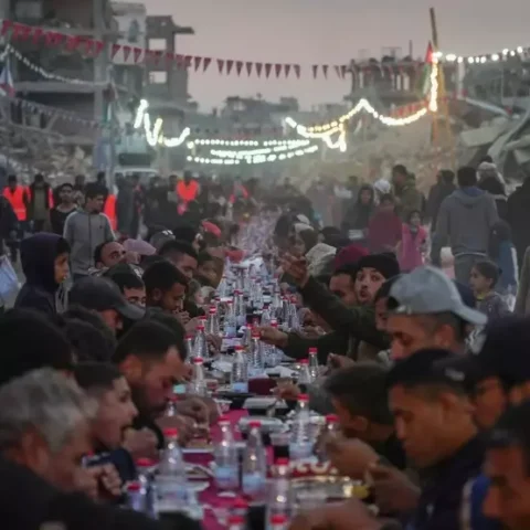 Yıldız Tilbe Gazze’de çadır kent kurulması için Kudüs Gönüllüleri Derneği’ne