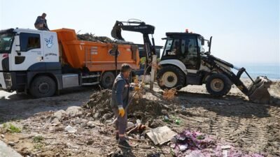 Alanya Belediyesi Temizlik İşleri Müdürlüğü ekipleri, yaz sezonunun yaklaşması ve