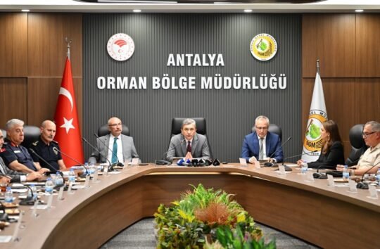 Orman Yangınlarıyla Mücadele Komisyon Toplantısı, Antalya Valisi Hulusi Şahin başkanlığında