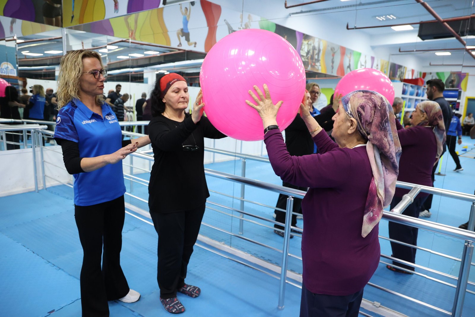 Günlük yaşamı kolaylaştıracak egzersizler anlatıldı Antalya Büyükşehir Belediyesi, 11 Nisan