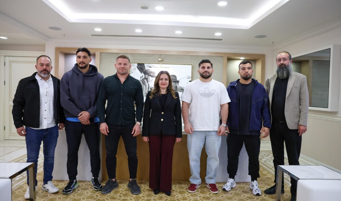 Antalya Büyükşehir Belediyesi Spor Kulübü Başkanı Utkan Hasan Eminoğlu, Baş