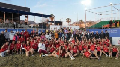 Plaj voleybolunda yaz sezonunun açılış organizasyonu olan Uluslararası Bioderma Pro