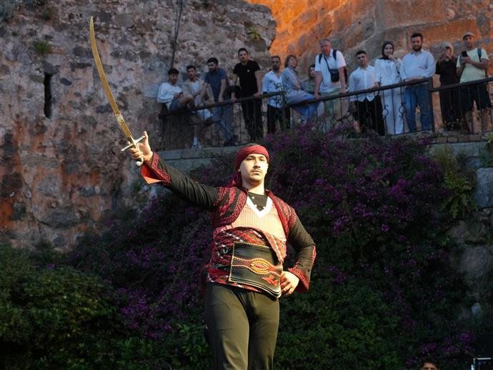 Alanya Belediyesi öncülüğünde ALTAV ve YESAK iş birliğiyle düzenlenen Alanya