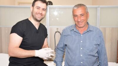 Alanya’da yaşayan 61 yaşındaki Hüseyin Yürüsün, halk arasında yemek borusu