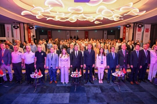 Antalya Sanayici ve İş İnsanları Derneği (ANSİAD) tarafından düzenlenen ‘ANSİAD