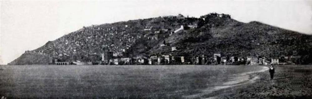 Alanya Coğrafi Konum ve Yapısı Alanya, Antalya İli sınırları içerisinde