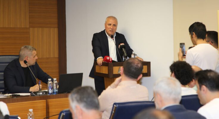 Alanya Ticaret ve Sanayi Odası (ALTSO) Başkanı Eray Erdem, döviz