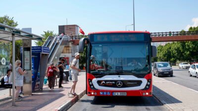 Antalya Büyükşehir Belediyesi Ulaşım Dairesi Başkanlığı, kent genelinde toplu taşıma