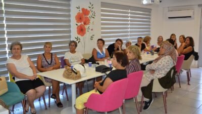Tarhana, turşu, salça ve reçel yapımının incelikleri anlatıldı   Antalya